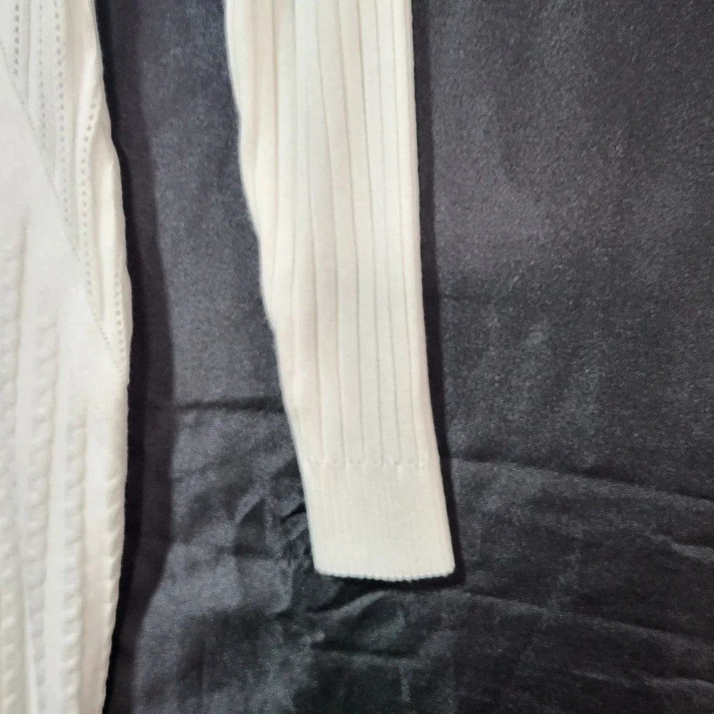 Windsor White Cable Knit Mock Neck Bodycon Mini Sweater Dress Medium RDAE5380WS